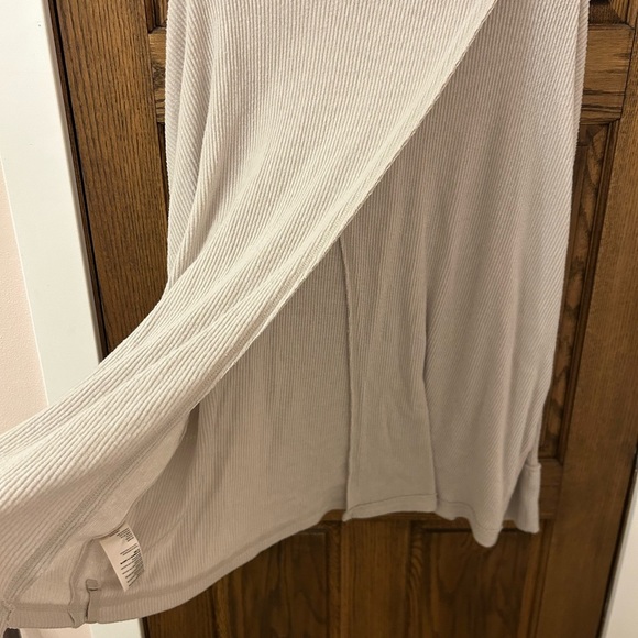 Free People We The Free Cream Juicy Ribbed Open Back Cowl Sweater Large NWOT - Picture 9 of 12